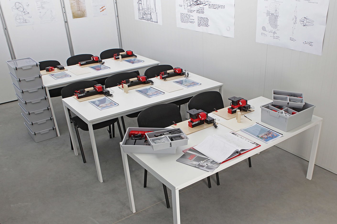 unimat classroom set with 8 students and assembled machines